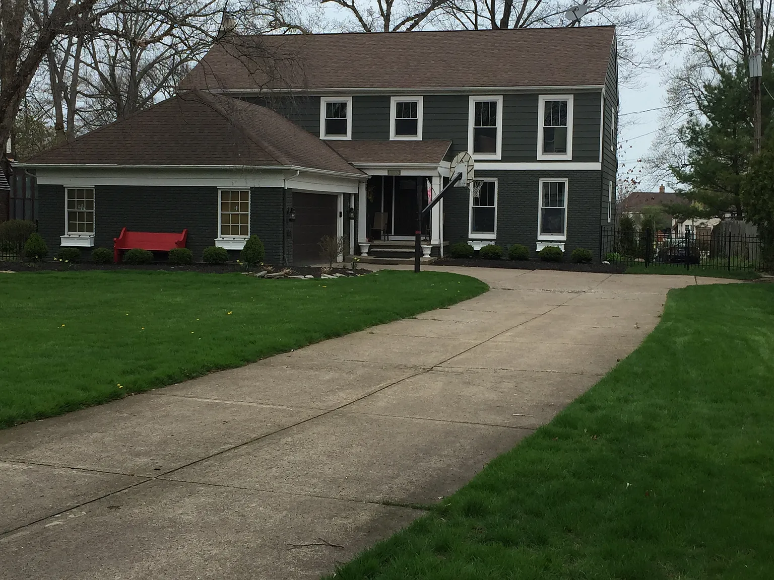 13814 Lake Ave photo 1