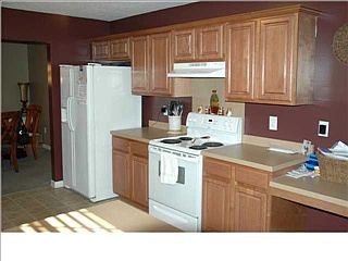 5th image of 227 Bainsbury Ln