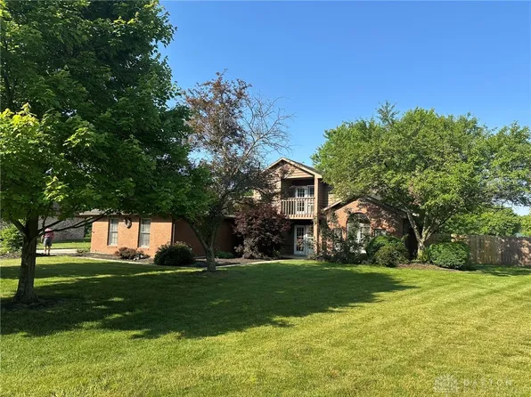 6553 Stillcrest Way, Dayton, OH 45414
