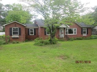 1812 Pine Needle Ln, Albany, GA 31707