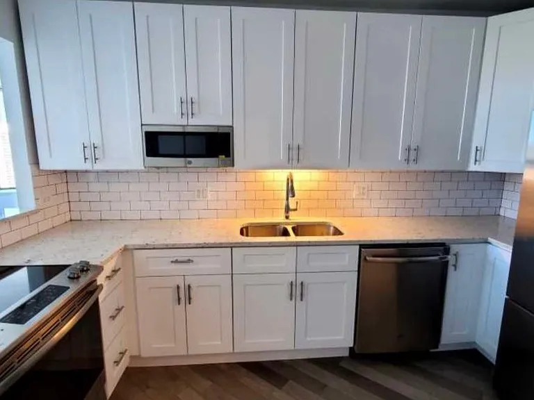 400 N La Salle Dr #3201 — Photo 2