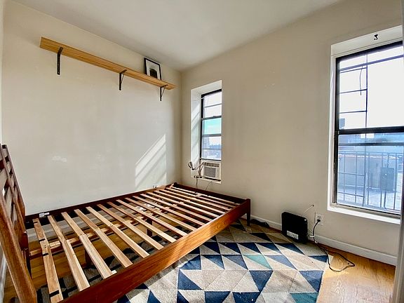 3rd image of 508 W 136th St APT 17