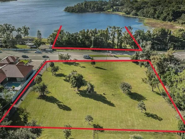 2125 W BEARSS AVENUE, TAMPA, FL 33618