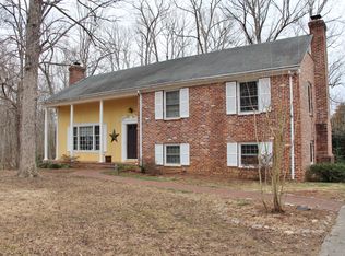 914 Forest Dr, Lancaster, SC 29720