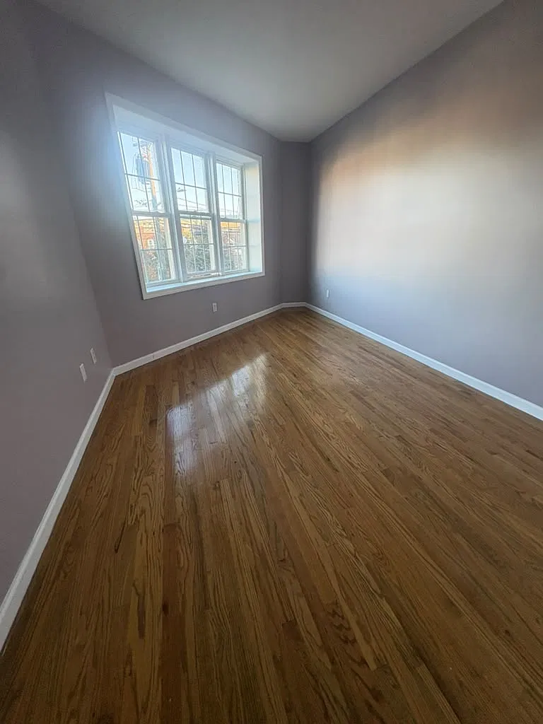 3 bed, $2,500 — Photo 1