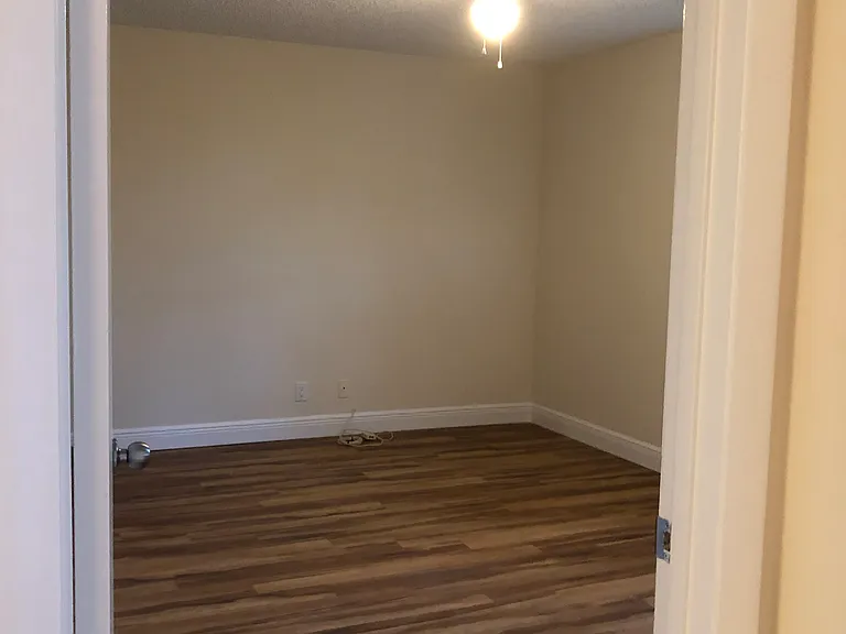 10111 W Sunrise Blvd #303 — Photo 11