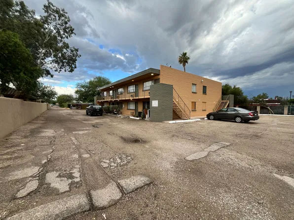 Tanque Verde Arms