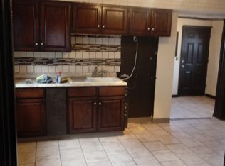 15401 Lucknow Ave, Cleveland, OH