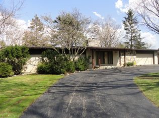 26320 Drake Rd, Farmington Hills, MI 48331