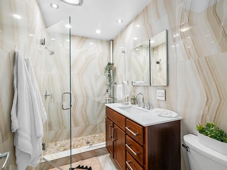 149 W Escalones — Photo 23
