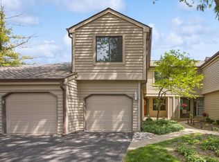 783 Shoreline Rd, Lake Barrington, IL 60010