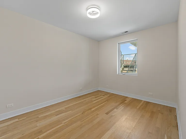 1837 S Canalport Ave #2W — Photo 10