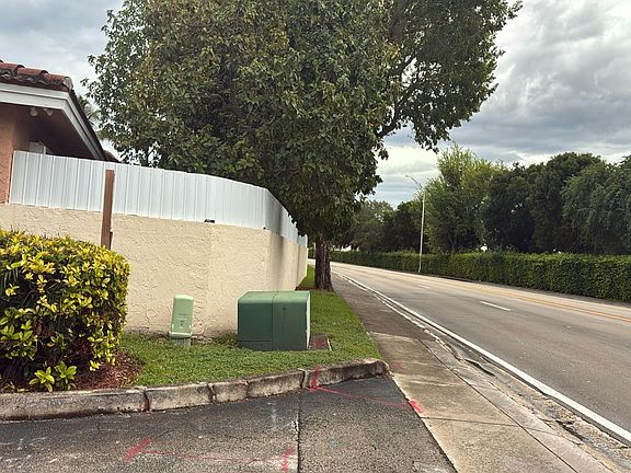 5th image of 13225 SW 10th Ter