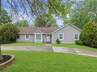 2418 N 88th Dr, Kansas City, KS 66109