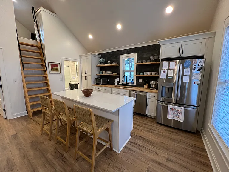 623 W Harrison Rd — Photo 12
