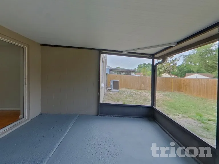8206 Clermont St — Photo 15