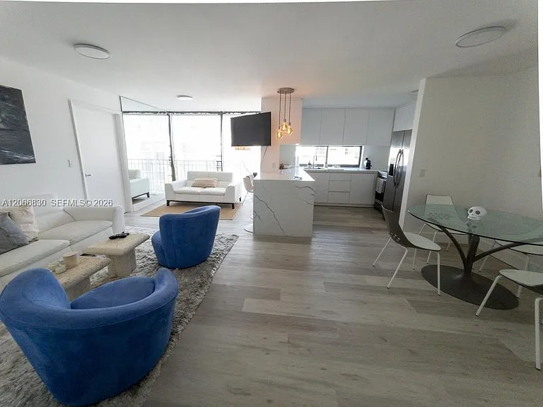 17011 N Bay Rd #1005 — Photo 2