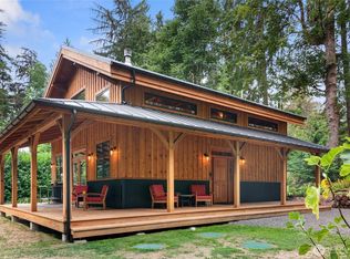 9923 NE Seaview Ave, Indianola, WA 98342