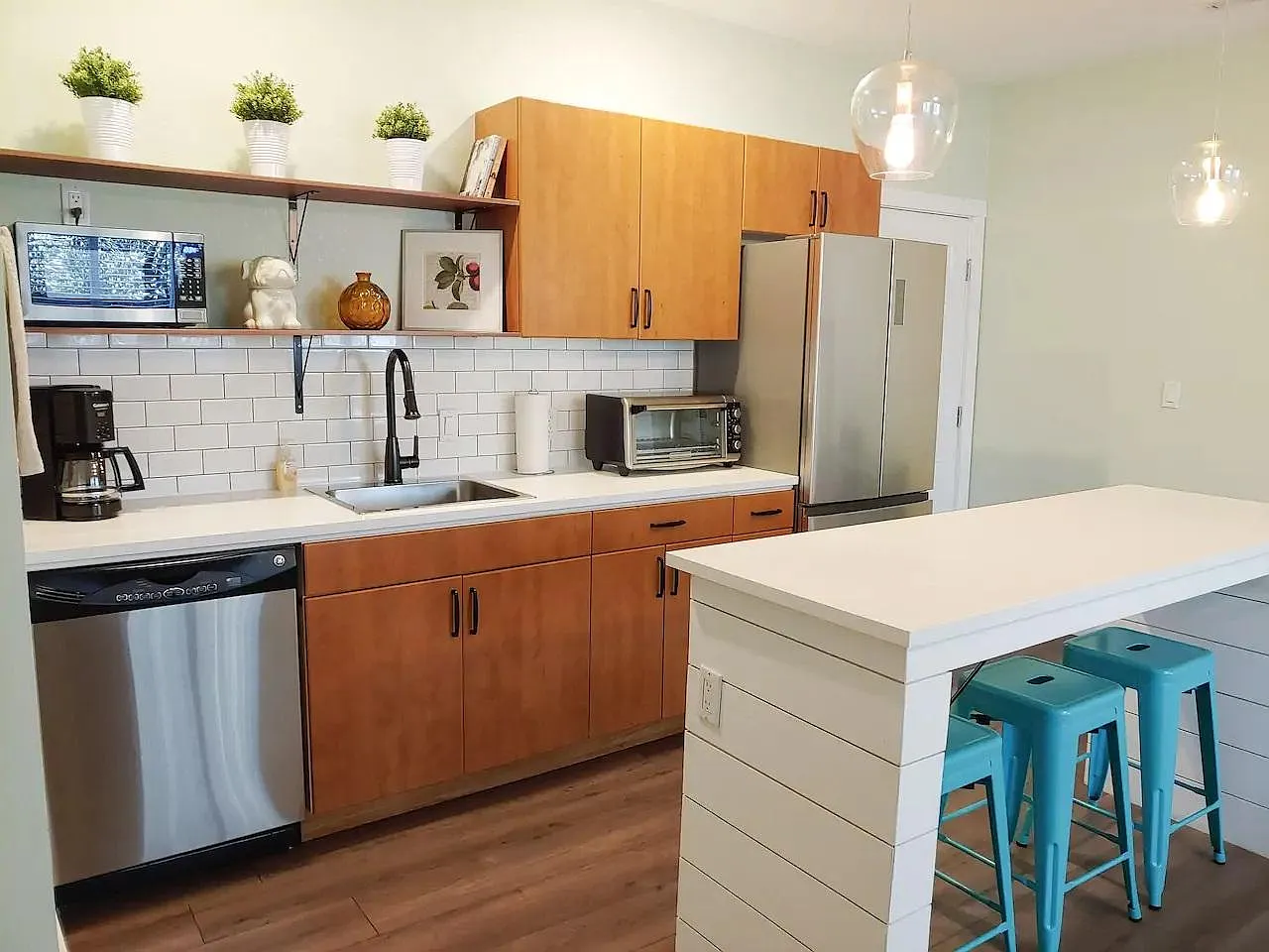 2 bed, 750 sqft, $2,150 — Photo 4