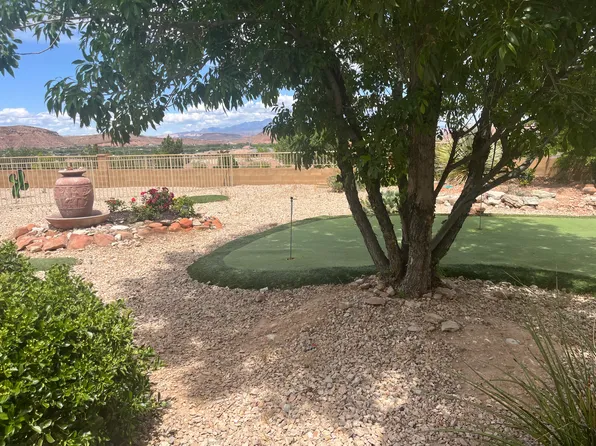 4353 S Victoria Ln, St George, UT 84790