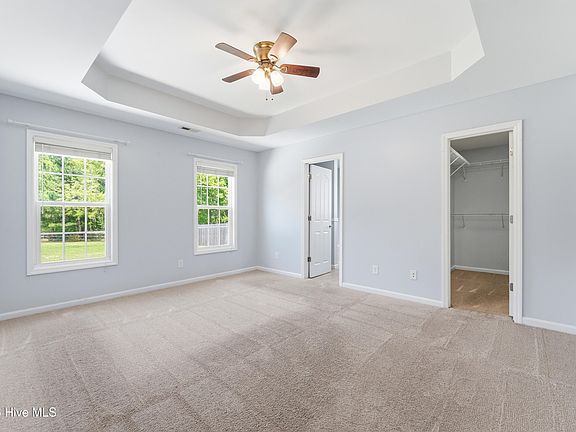4th image of 225 Blue Creek Farms Drive