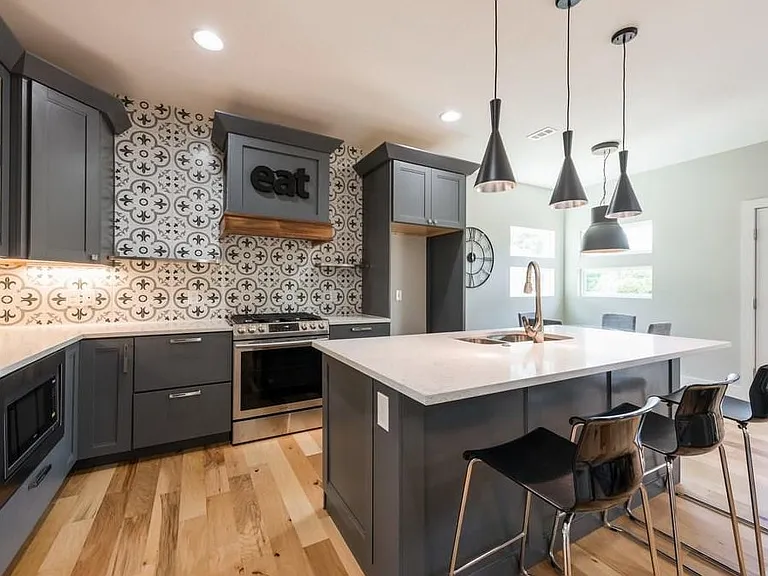 1179 Springdale Rd #B — Photo 3