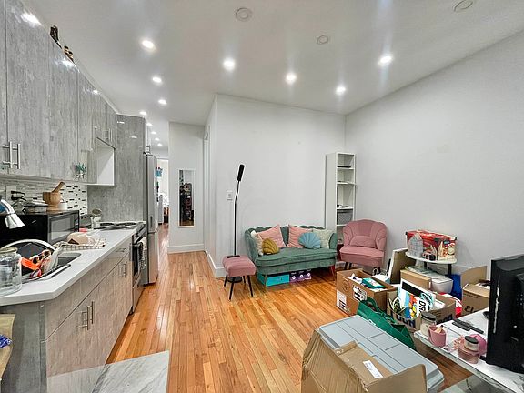 2nd image of 788 Park Pl APT 7
