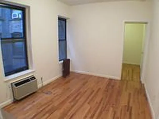 Rented by Glasser Realty LLC | media 7