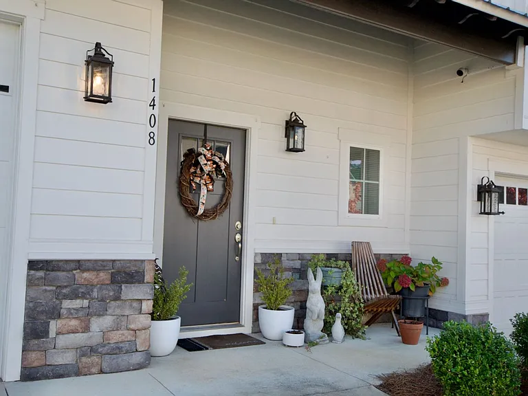 1408 Gatewood Pl — Photo 1