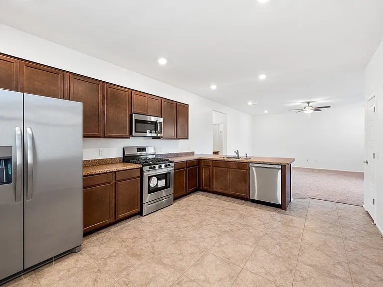 6330 S Crescent Peak Dr — Photo 9