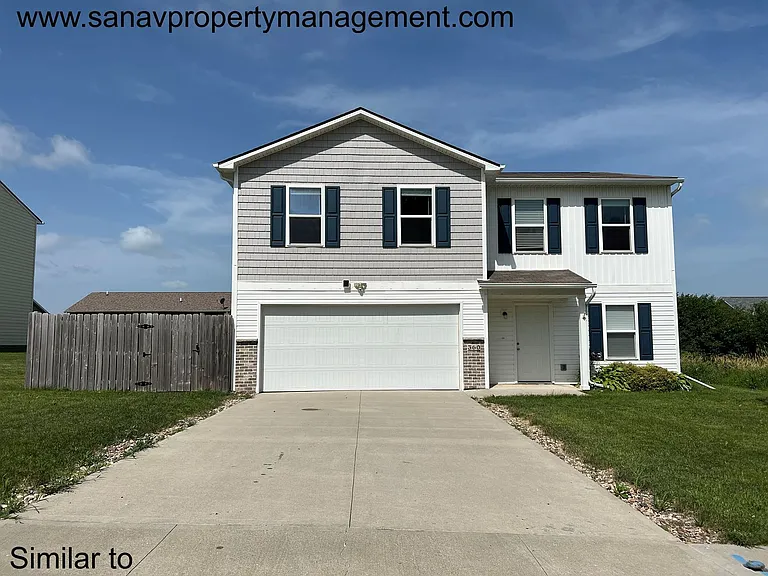 360 Hillside Dr — Photo 2