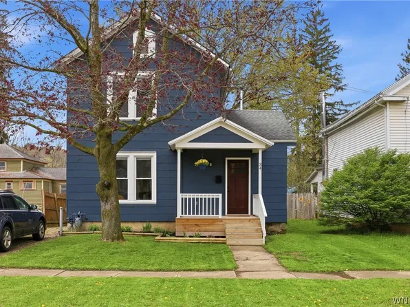 34 Chapel St, Cuba, NY 14727