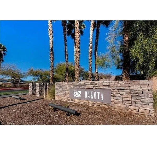 712 Peachy Canyon Cir #201 — Photo 7