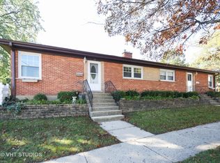 23 W Plymouth St, Villa Park, IL 60181