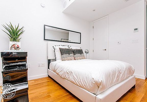 4th image of 123 Melrose St #829