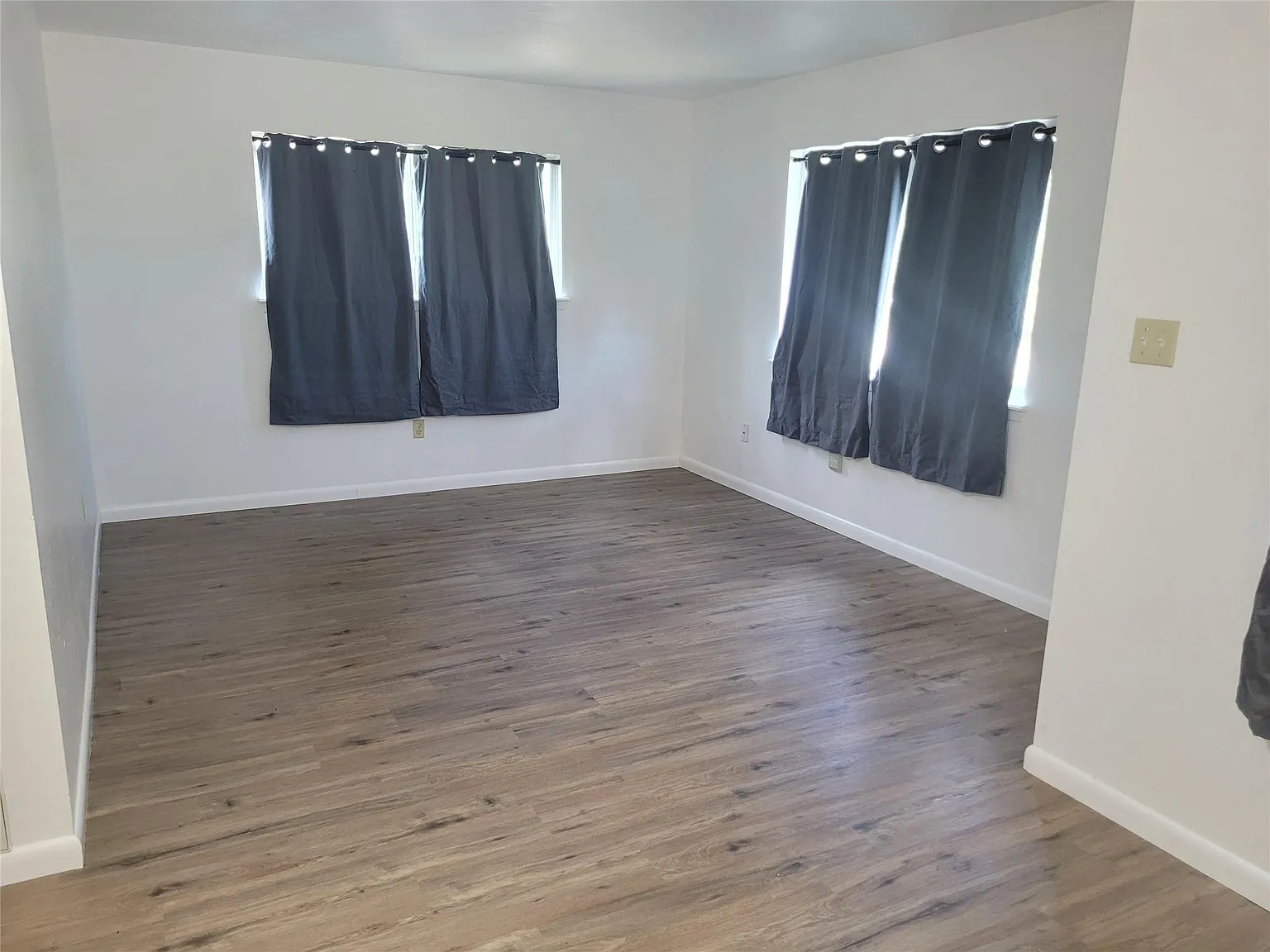 2 bed, 1.0 bath, 840 sqft, $1,175 — Photo 3