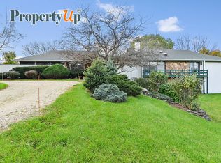 348 Ridge Rd, Barrington Hills, IL 60010