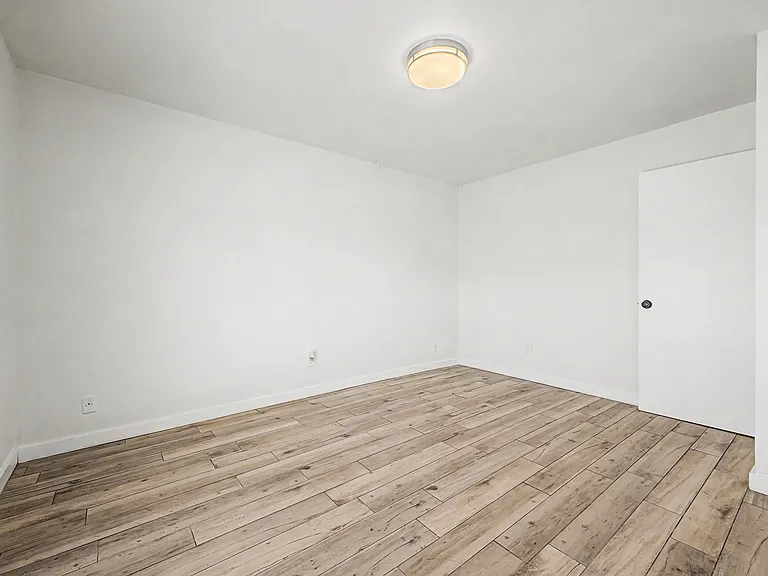 4250 N 27th St #4 — Photo 15