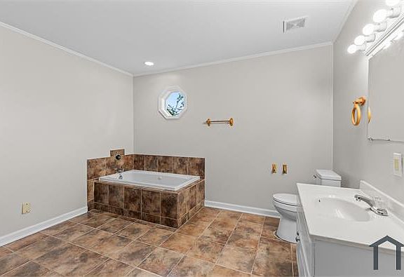 4th image of 231 Park Manor Dr