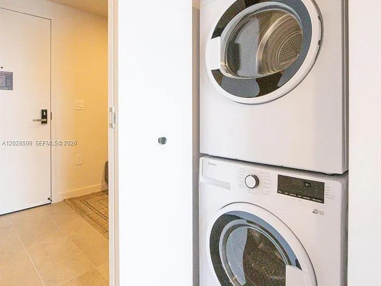 121 NE 5th St #3102 — Photo 20