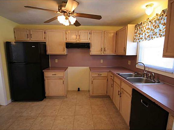 3rd image of 299 Staghead Dr