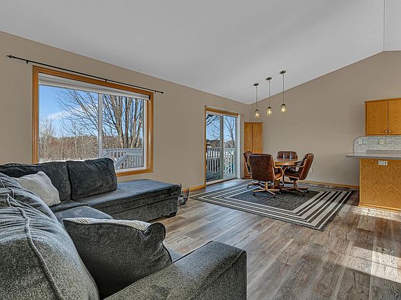 3rd image of 6743 Black Spruce St