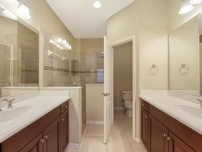 4904 Maymont Park Cir — Photo 20