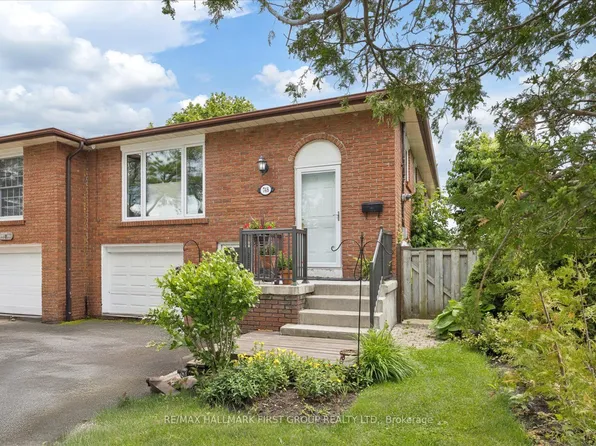 748 Breezy Dr, Pickering, ON L1W 2X7