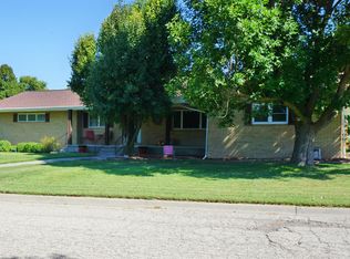 502 E Lewerenz St, Herington, KS 67449