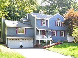 23 Indian Hill Rd, Farmington, CT 06032