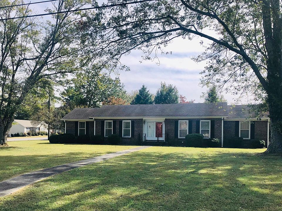 1st image of 807 Sioux Trl