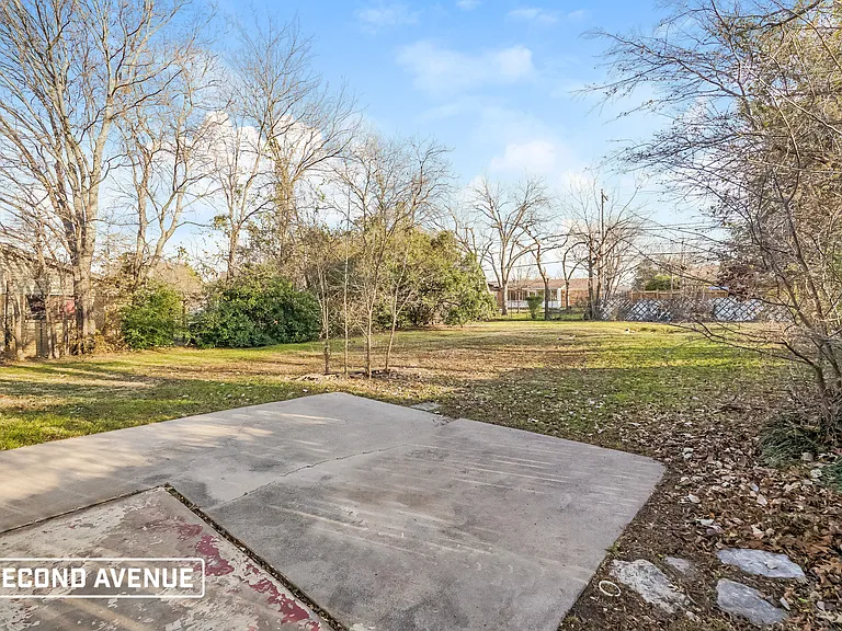 7608 Deaver Dr — Photo 15