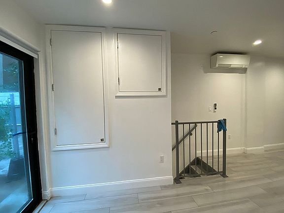 3rd image of 465 W 163rd St #1B
