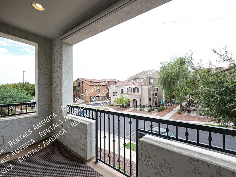 1701 E Dogwood Ln — Photo 18